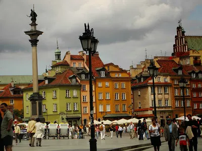 Przewodnik po Warszawie - AVERBIS - Zwiedzajmy Warszawę